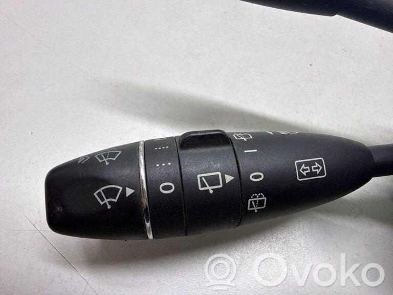 dd195d8f652fda17d119f9cf22b82c26-e52eeeeac2f3186619a9689bd7155c34_wiper_turn_signal_indicator_stalk_switch