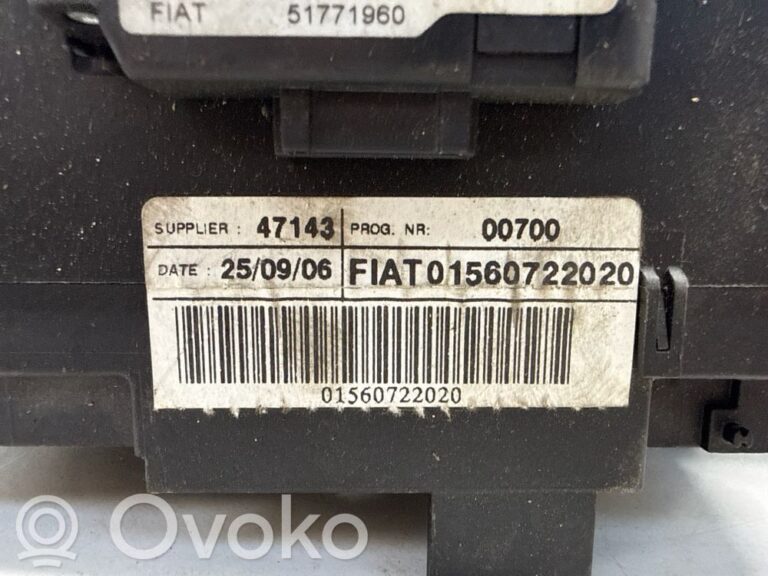eca6edd49711a97acb92008bd37705a8-a3f2939707383a84df5586a06cc1a817_wiper_turn_signal_indicator_stalk_switch