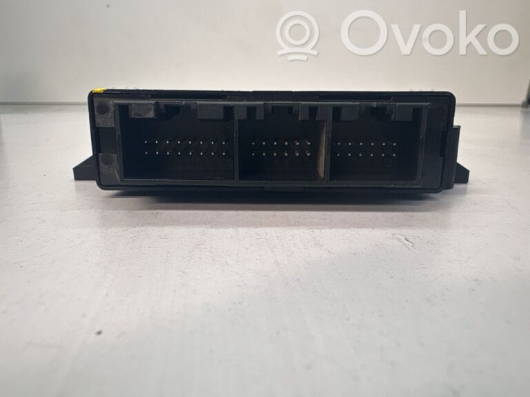 02567f2bb017fcc10e921046725bdf87-6a05be6a49075435a7a9a45c6875d190_parking_pdc_control_unit_module