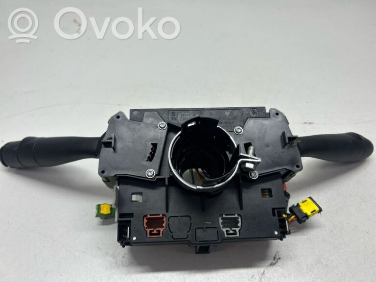 06edc43aaca9948ae05eb8b4e15c8ac8-c94c9bf872ef84628cf29e87ba82ae91_light_switch