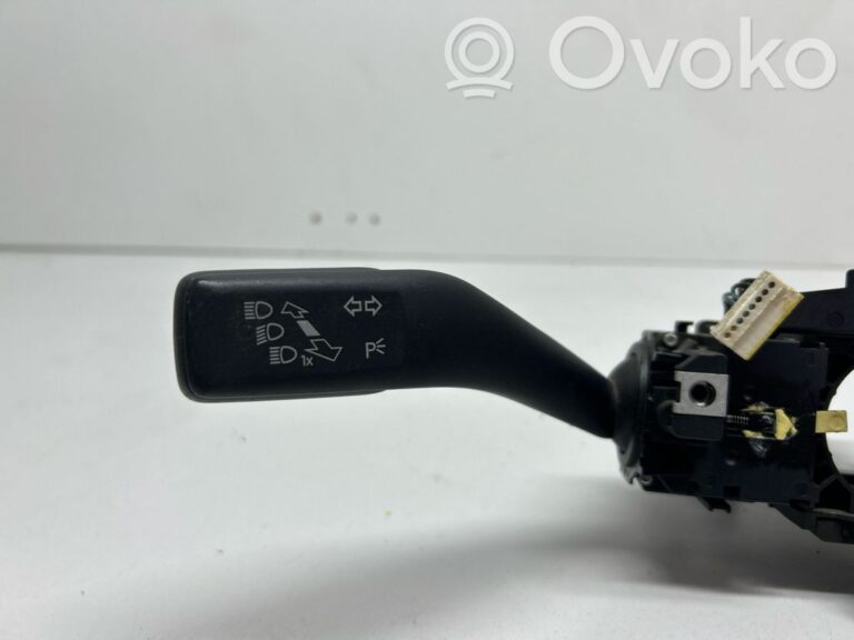 15002a77b36d4abf9198974fc5b4587a-91fdfaa6a9b0d38f62a956e124d83757_wiper_turn_signal_indicator_stalk_switch