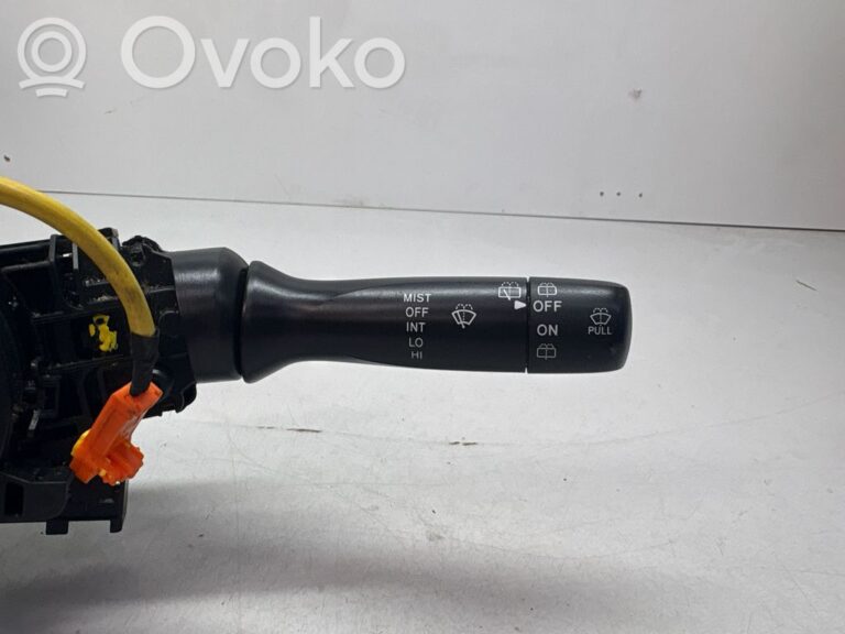17e5191e6594b2879b4c0b7b3b07e1f9-e458b8e2ffa9eab6f7715832b1b3c66d_wiper_control_stalk