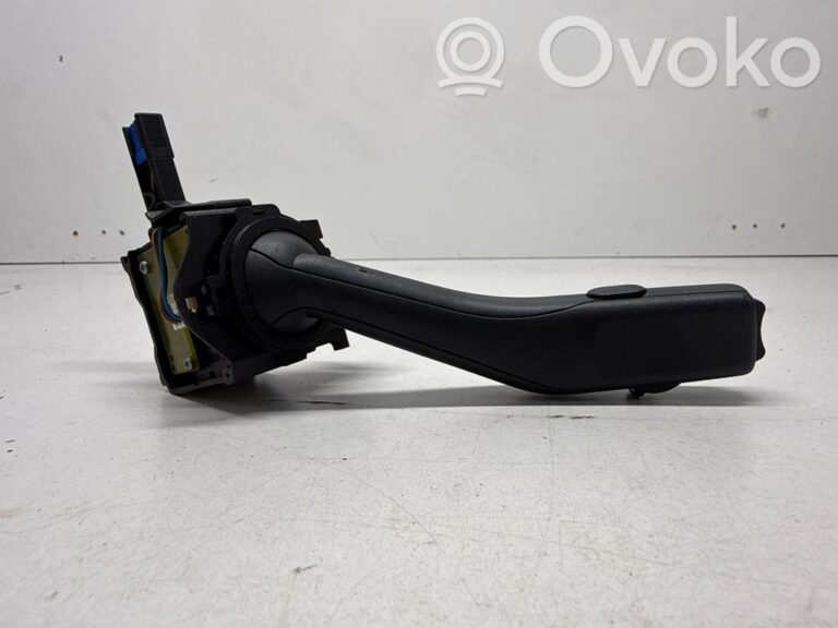 25a3a646509abe5eede45177396cf60b-7133546f84f454b87af1a74a1b95d552_wiper_control_stalk