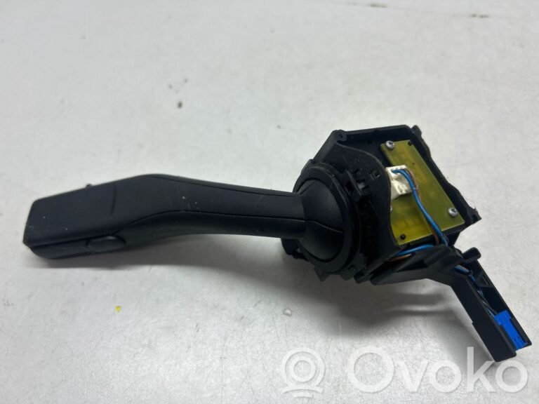 2ab0d867114c7e0e7b47ea87b5e290e5-e73faa14dff0449758ab90ea6aa5236c_wiper_control_stalk