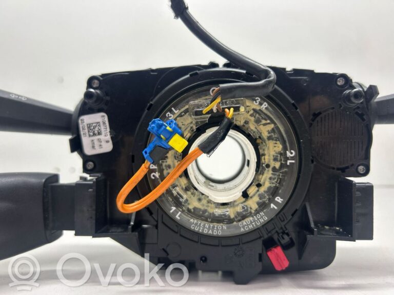 2b6c679b1f6e7a5d990e57a3708a2b0c-e7445b26ec890c59404fe88f82df5b99_wiper_turn_signal_indicator_stalk_switch