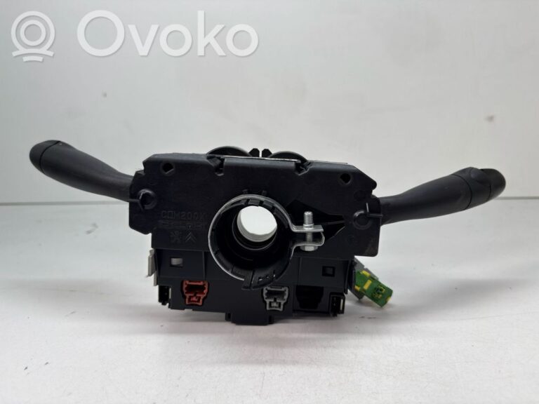 2d06ae0c5d1d06f94e726b5a57d89090-333c28033e9cddf672c0a459829c9cad_light_switch