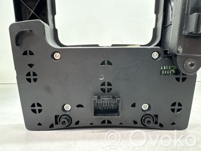 34564b84e2ce90279df8e955ae8a4b9a-1a525d96315a7713c79b9f52ad7d8837_head_unit_multimedia_control