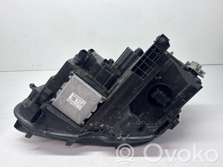 5cfb68d548322abacead7f9e334f4fee-f3374d0f376bb29708bfca570be9ca69_headlight_headlamp