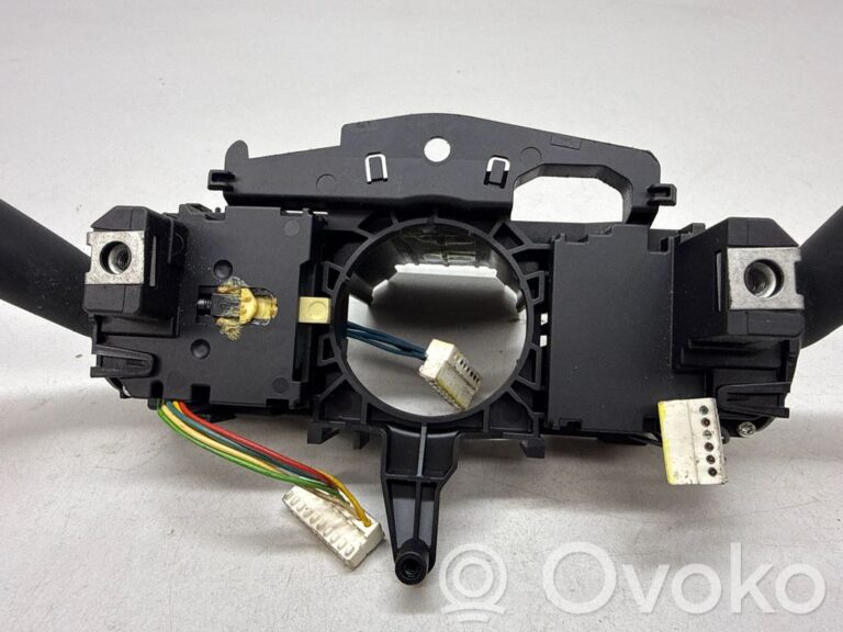62792ed32b1f8aeb174c477f965443fe-18d98b835dde9797373a1b71a5ebbf81_wiper_turn_signal_indicator_stalk_switch