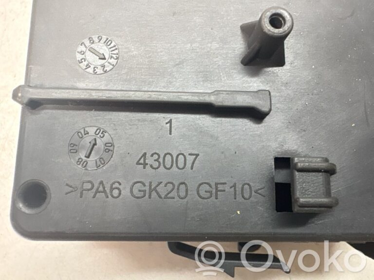 64f8df30a7edcd1a5cf7bc191fcc2d22-b93b238786b5367820d96ad7fcab785a_wiper_control_stalk