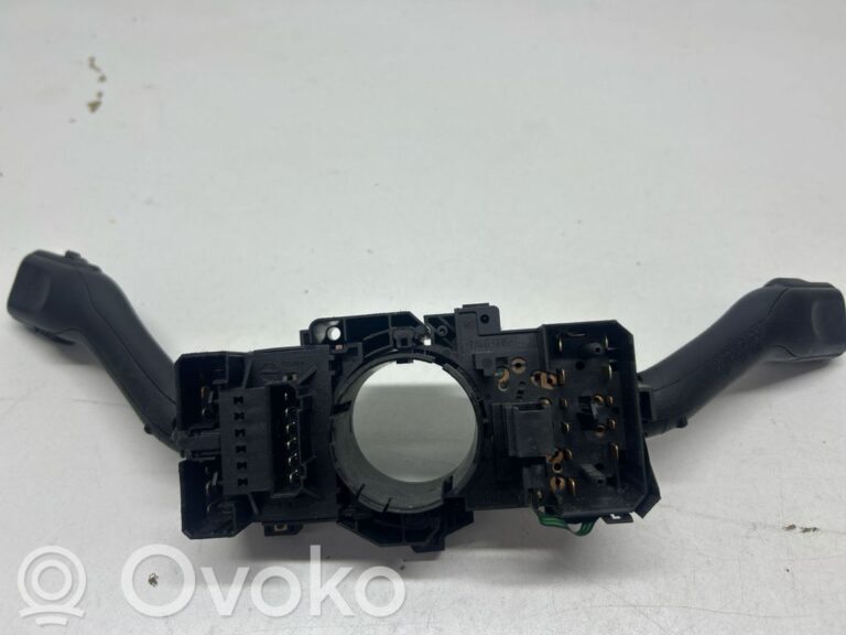 697d797d1f4e8860dc4cb0dd87f29c3f-ee2ba6c63628c3ec52c91a6f7c93d237_wiper_turn_signal_indicator_stalk_switch