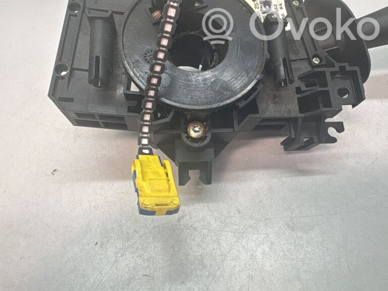 706da08bcb0dc90fcaf1e7131cabb821-335c503d70a1ed84729ee755798938b7_wiper_turn_signal_indicator_stalk_switch