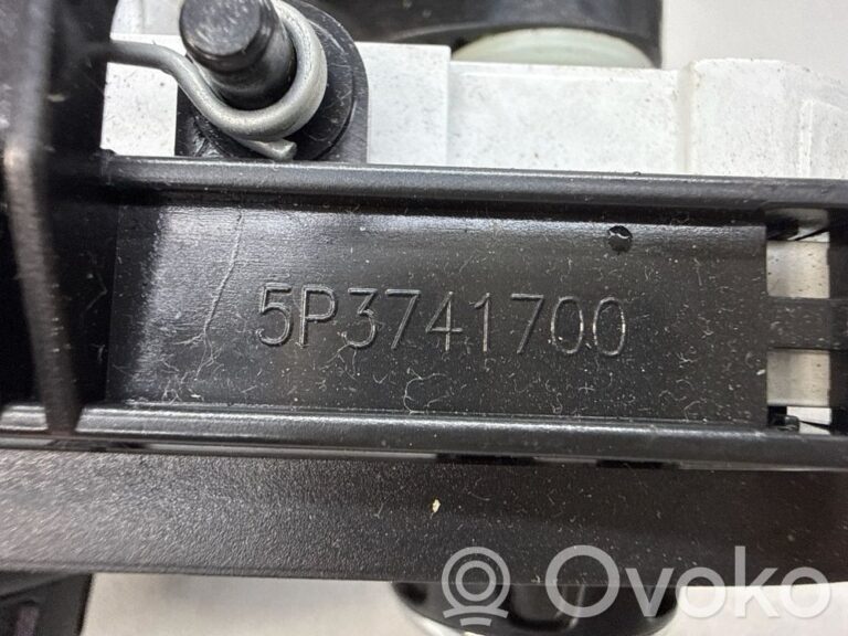 7c74d98a47f8c0013c6d8f8053af5c82-9ca70cd38cf3ffd6f3a8f25aa166ba76_climate_control_unit
