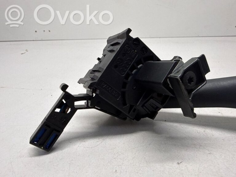7f2e878315dfb15a9959baee566df612-6b08657c46ca53e373dc0551f151753a_wiper_control_stalk