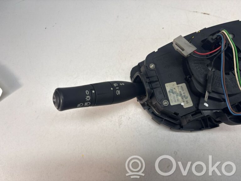 a51cffde8d308c6b86f58c7e132e5394-570f24c8f3181d58d364242d26b2e53c_front_door_exterior_handle