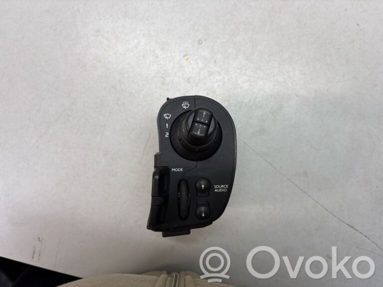 ad415a86fe212fa4d82d93fd2288a7dd-cc6c47ad7a829d199178072cc746f490_wiper_control_stalk