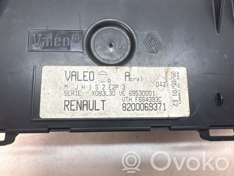 b584a65fdf6ba4ae60d4e51e80195651-4ad6c033fa7ce92cbe9a78af4ce8aa8c_climate_control_unit