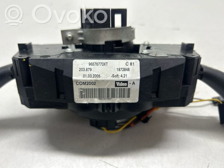 b98697a4458dfc9ef1be089269f14449-6f7d450b2d9ecf3c43871d09f6d4df81_light_switch