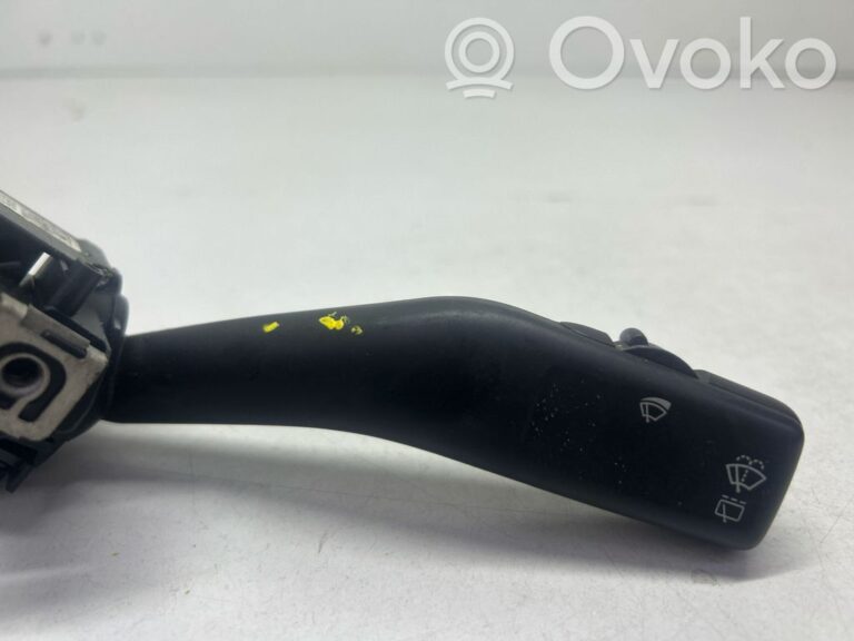bc8db5fa3da23aa144c44fbd16a84288-2a59e4f49f8ece9a71e5d211bc0bc6b3_wiper_control_stalk