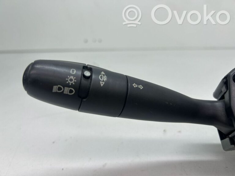 c01576acf6234ab31384ea718a7236a4-9f201084408f0d17aece8050197ac5b3_light_switch