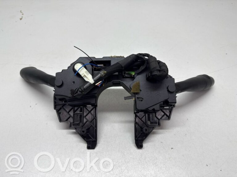 c2aa5136ebfe6bf2396d2fbf3aee20e4-5d9b176700c145259bcca748f12d2804_wiper_turn_signal_indicator_stalk_switch