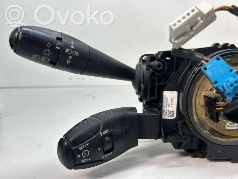 c3ae20f67f4282a07d4045fcf9f0daf5-5ba04de0ed5148e3c403f11cb92eca69_wiper_turn_signal_indicator_stalk_switch