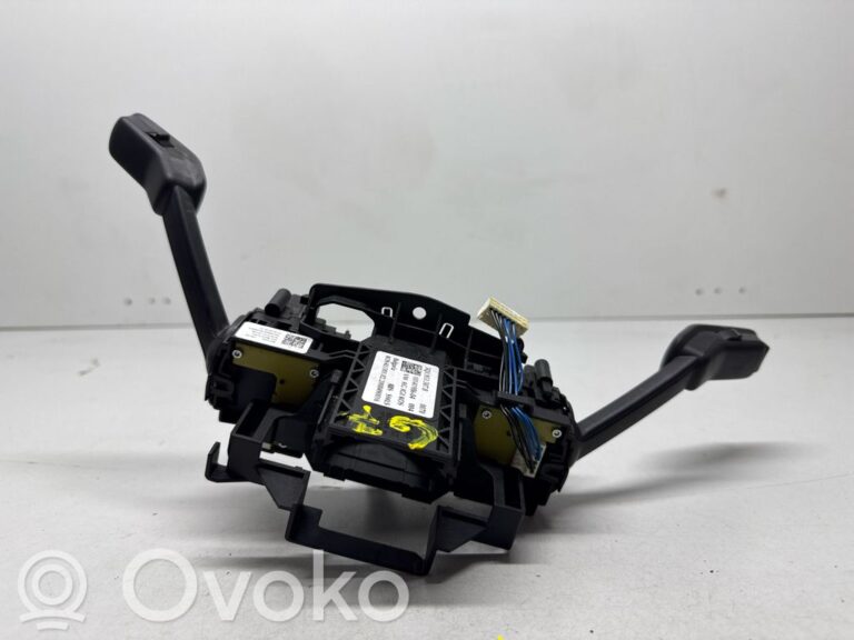 c3ea7bceea2f2fa341daa9c1ee28b968-34d7d4703121cdee75ad029ebfd39c48_wiper_turn_signal_indicator_stalk_switch