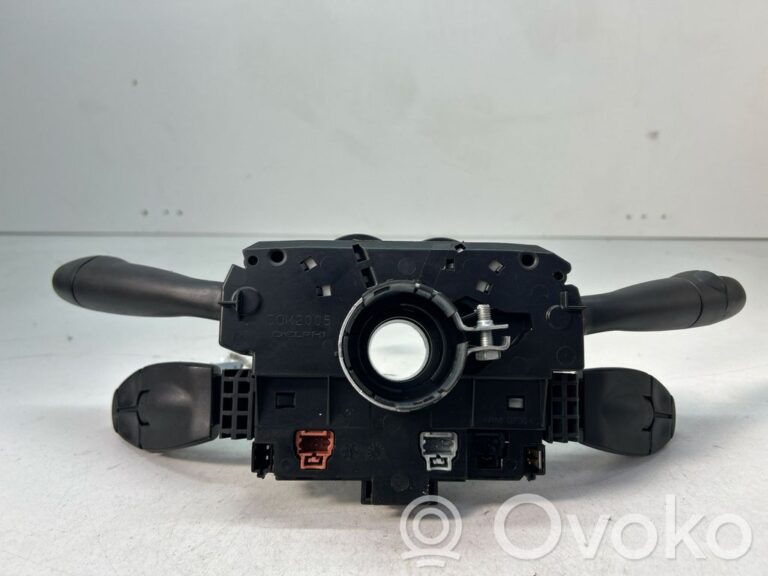 caaa2311a01879a6af36ad5913a5dbcc-052e71d8451a0df882336f265032e441_wiper_turn_signal_indicator_stalk_switch