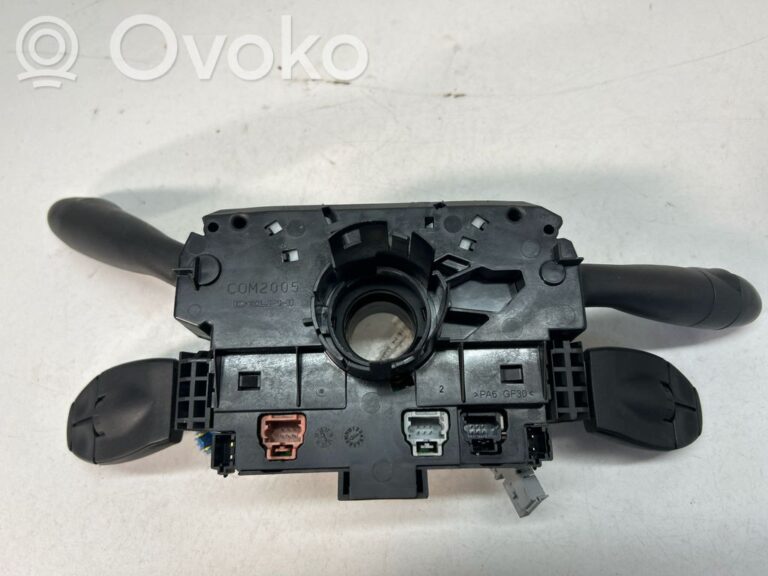 cb6cbe617b9bd09cd6360b56e5c0763b-dce1fded64dbc9a9f9da3d8beecfbbd3_wiper_turn_signal_indicator_stalk_switch