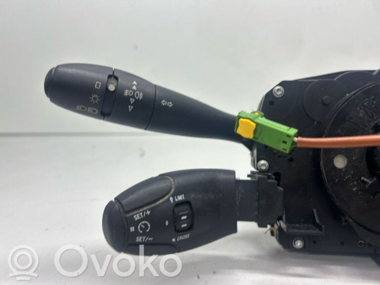 d558de8cacc8fd83002a81b91e19918d-e41ab1aa005a8cfa61b47fb2b02c89bb_light_switch