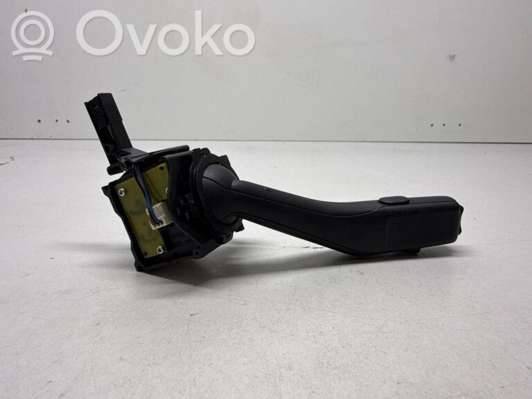 ebc12a8b8f27ce3816b0efd34a1034af-6477dfcd501e50a94101fe8c8fb7e29f_wiper_control_stalk