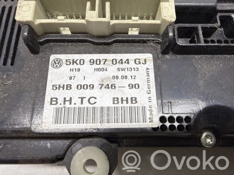 f7eca4d370c5879b36ea1abf96e9016e-18445c3a9a593c6e1d915c3f947c5d91_climate_control_unit
