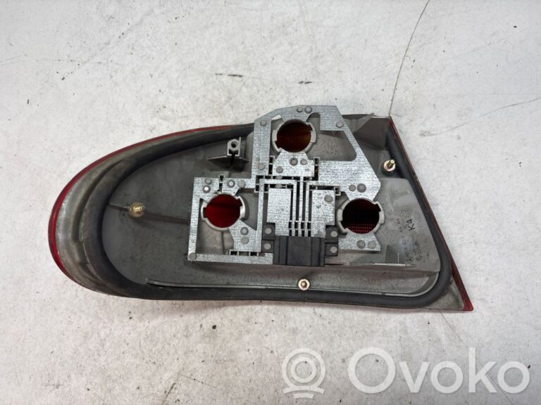 118fe3c569dc555db67fbbba86b5db43-5f83f0e18842e7065f054e4d11e99b7f_rear_tail_lights
