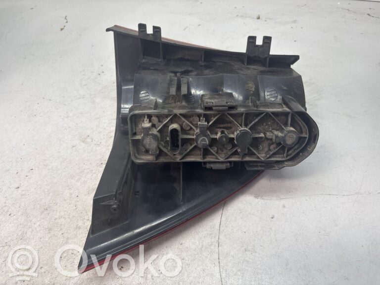 59a95ee6c595963e3485d22deb436054-12c0f92663daa29b528059e6aa0afa7c_rear_tail_lights