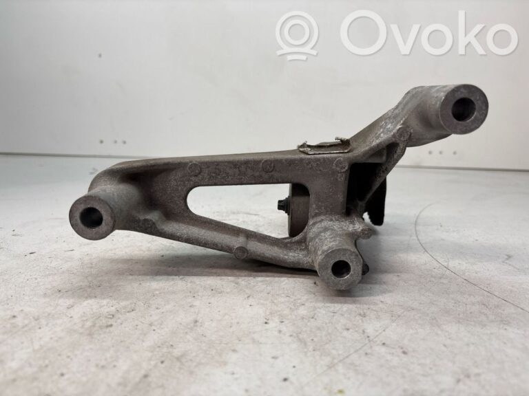 Support, suspension du moteur
