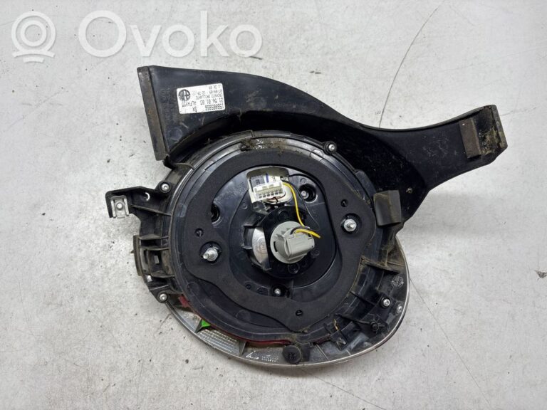a2dd8ab5267c90f9e7d104891bf11484-0fc8cd214abe72089ffda09104be076f_rear_tail_lights