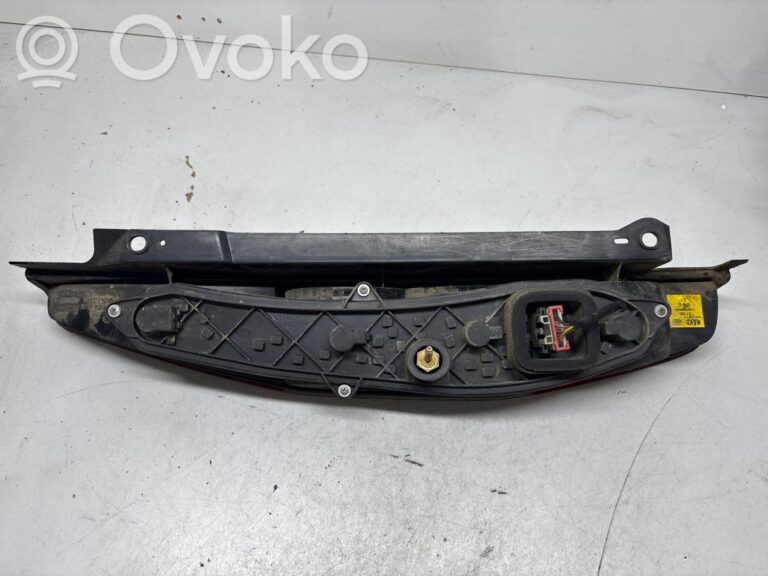b949a47fe52add4e18a20bfc75d79214-f5838afb2ec02c42367922721a740190_rear_tail_lights