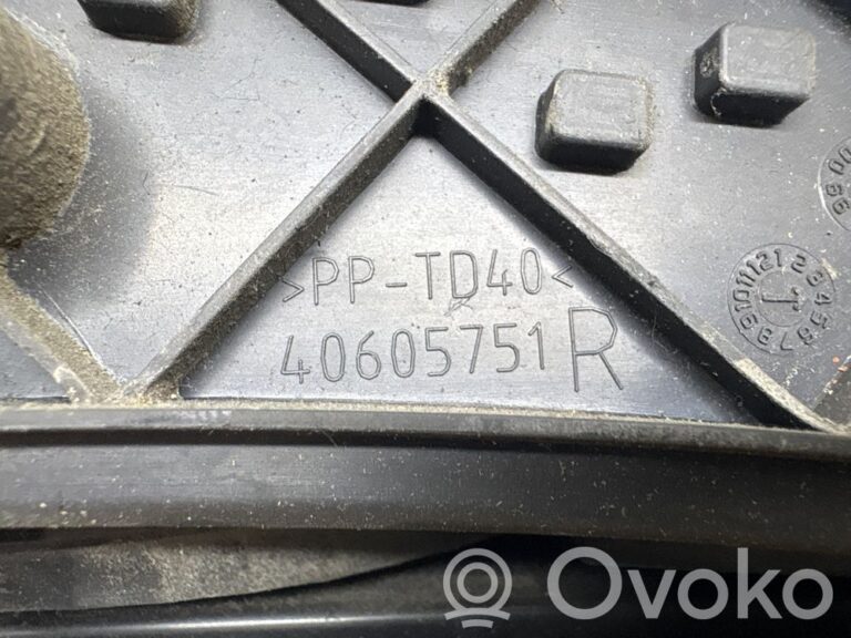 c42395799f511307292146e993c7b303-929f30041d4514f8176c951ce74d3b8f_rear_tail_lights