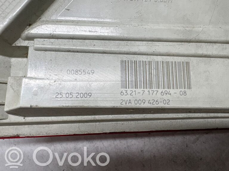 f6057cf8e7c3ef310c4da4c883970614-7bb9a47ab6ef9dc79d7b27d078ec99c4_rear_tail_lights